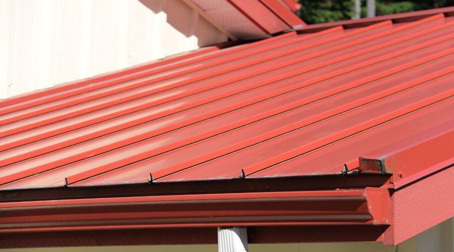 Roof Gutter Cleaning in Long Island, ME